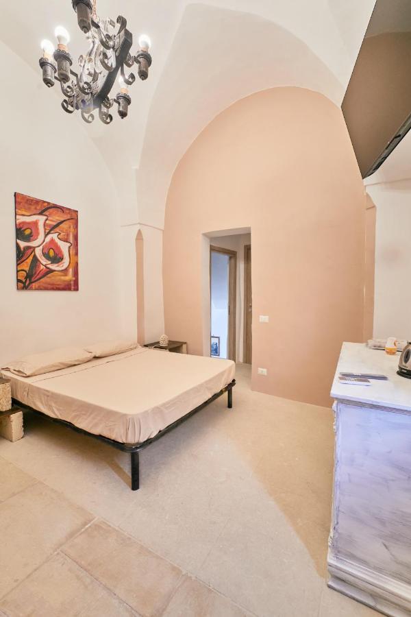 Made First Rooms Gallipoli Exterior photo